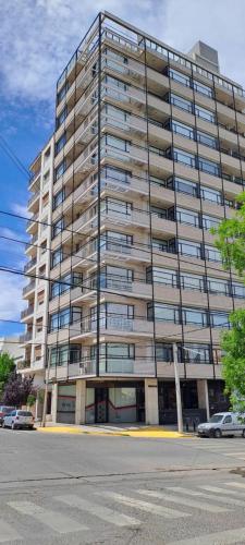 Το κτήριο όπου στεγάζεται  το διαμέρισμα