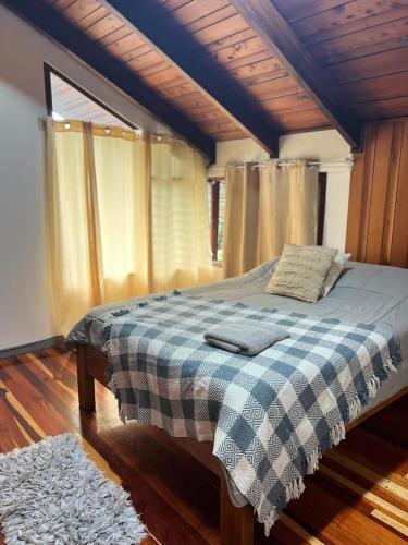 Ένα ή περισσότερα κρεβάτια σε δωμάτιο στο Casa Aldaba
