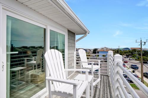 Μπαλκόνι ή βεράντα στο Sandpeddler Inn and Suites