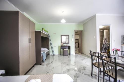 Del Sol #2 Meteora Luxurious Family Suites