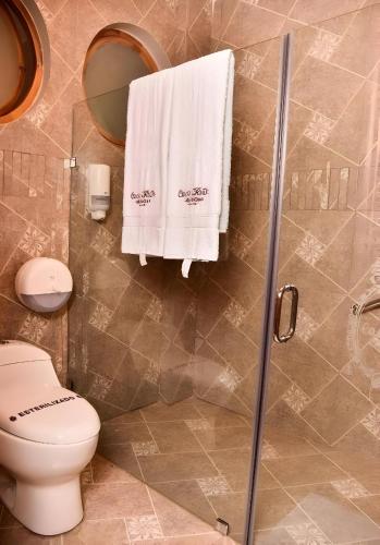 Ein Badezimmer in der Unterkunft Hotel Boutique Casa Ruth en Cuenca