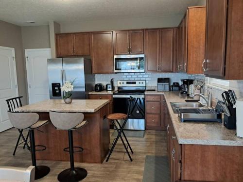 Η κουζίνα ή μικρή κουζίνα στο Home away from home in Plainfield Indiana
