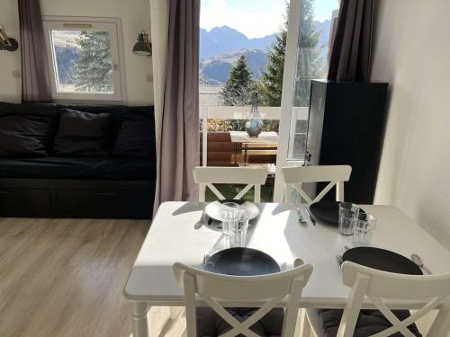 Studio 4 pers à l'Alpe d'Huez avec balcon et animaux acceptés - FR-1-405-366