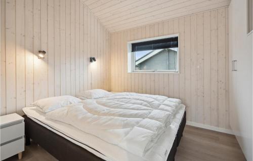 Ένα ή περισσότερα κρεβάτια σε δωμάτιο στο Nice Home In Sydals With Wifi
