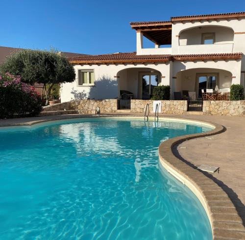Piscina en o cerca de Residenza Limpiddu