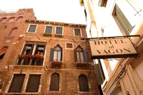 a hotel at vagon sign in front of a building at Hotel Al Vagon in Venice