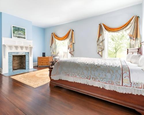 Кровать или кровати в номере Summer Street Guest House