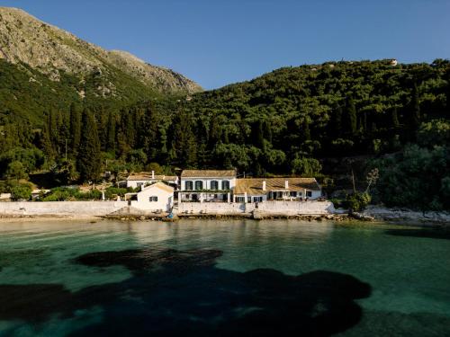 Nissaki Olive Press Villas