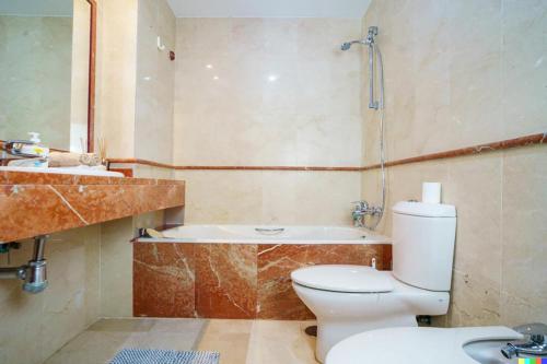Stunning 3BR in Hacienda Del Sol Beach & Pool