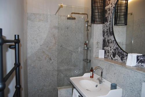 Ένα μπάνιο στο Villa Park Wisełka Spa & Wellness