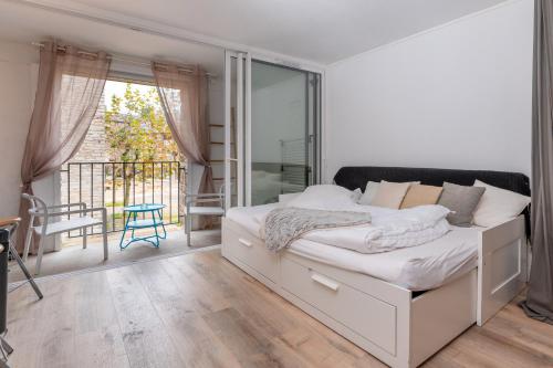 Le rivage bord de mer parking wifi