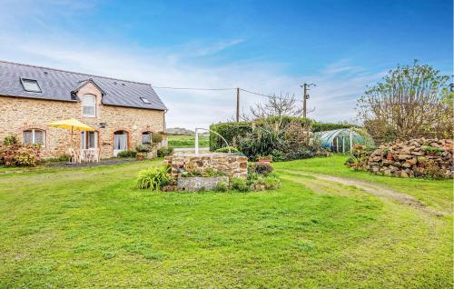 Gorgeous Home In Saint-Méloir-Des-Ondes