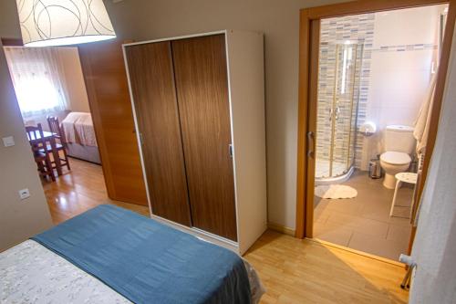 Ένα μπάνιο στο Apartamentos Turísticos Domus Aquae