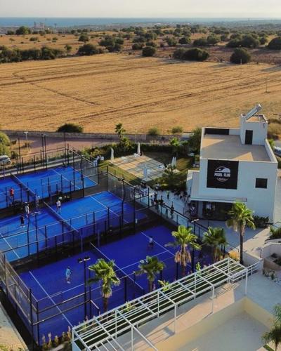 Bazén v ubytování Hotel Danieli Pozzallo nebo v jeho okolí