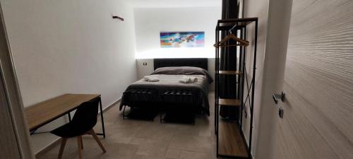 Postel nebo postele na pokoji v ubytování Sisina's Suite
