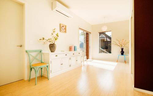Amazing lake view ensuite #1& floor heatingにあるシーティングエリア