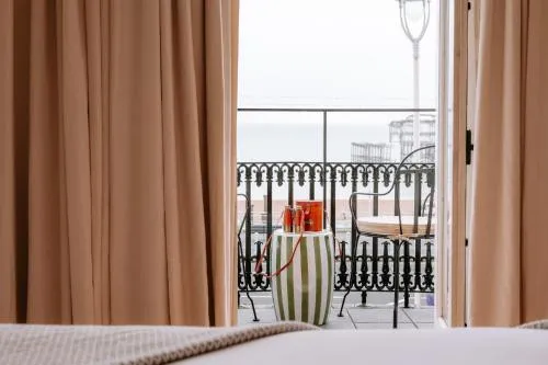 No.124 by GuestHouse, Brighton photo 32