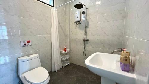 Vannituba majutusasutuses Khaolak Pool Villa with 3 bedrooms