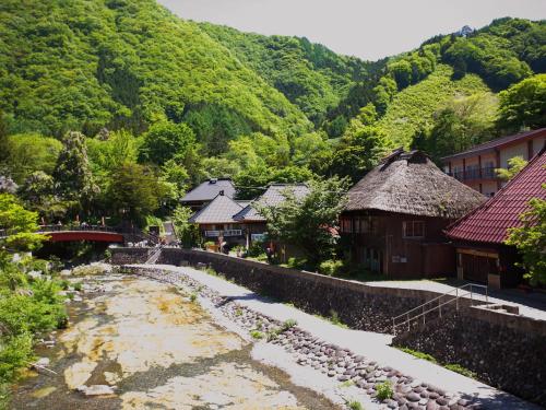 Landskap semula jadi dekat dengan ryokan