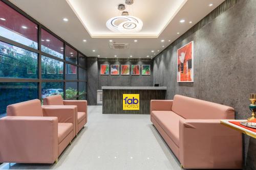 Posezení v ubytování FabHotel Red Vibe - Kasturba Nagar