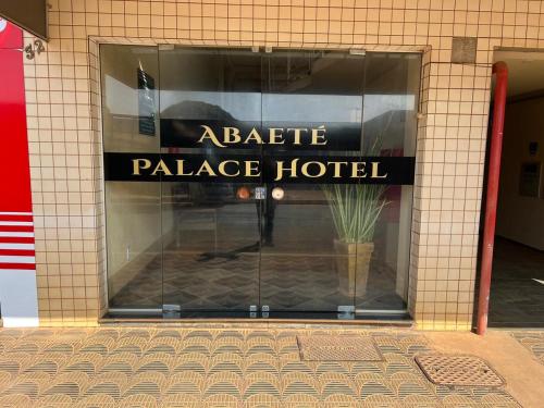 a entrance to a palance hotel in a building at Abaeté Palace Hotel in Abaeté