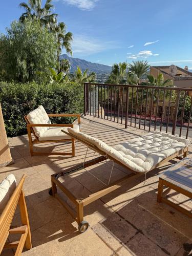 Sea and Mountain View Apartment with 4 Pools