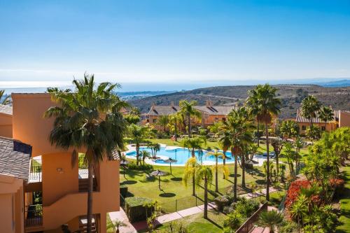 Sea and Mountain View Apartment with 4 Pools