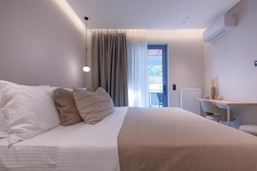 Phaedrus Living Athens Luxury Residences Golden