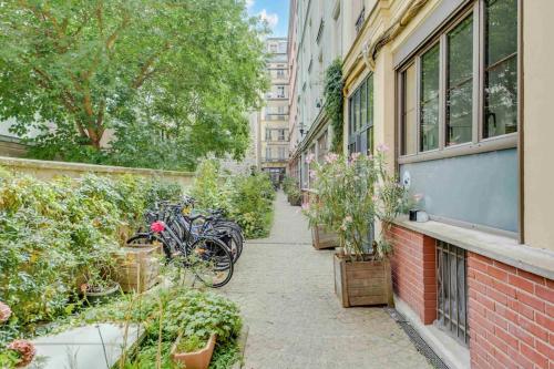 Bel appartement 2 pièces place de la République 75011