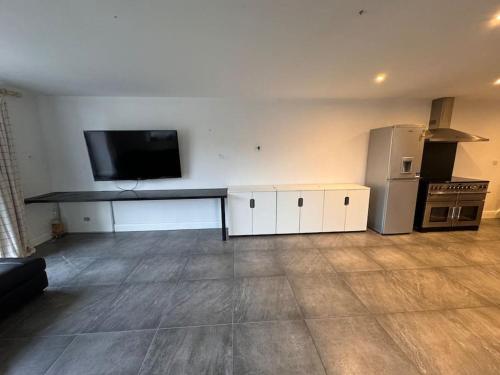 Una cocina o zona de cocina en 3 bed converted barn