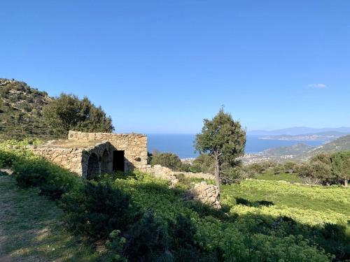 Foto dalla galleria di Superbe studio neuf vue mer a Monticello