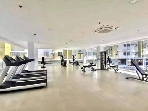 Γυμναστήριο ή/και όργανα γυμναστικής στο Cozy Studio Condo in CDO City
