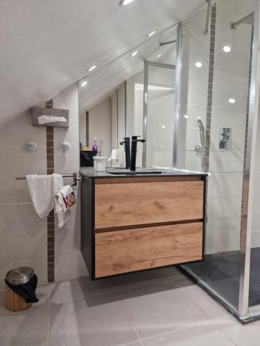 Ванная комната в Le Glacier du Lagon penthouse