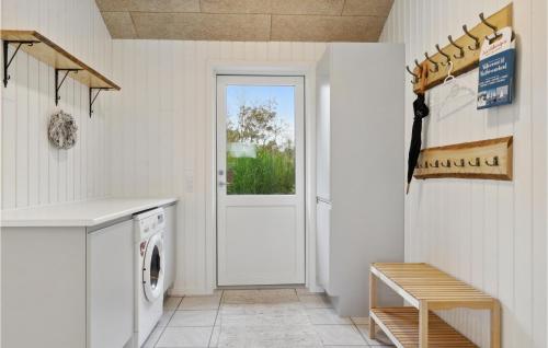 Galería fotográfica de 3 Bedroom Gorgeous Home In Løgstør en Løgsted
