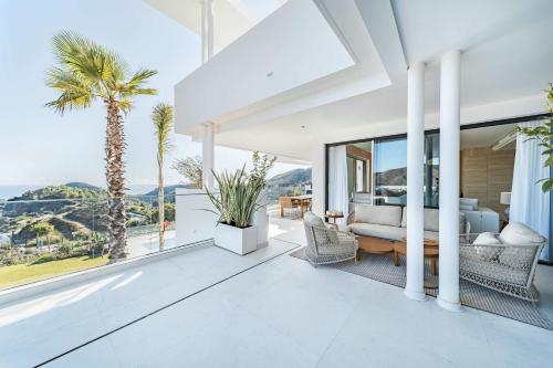 Palo Alto 1 Luxury Modern Views Terrace