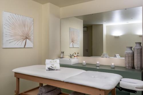 Kúpeľňa v ubytovaní Aloe Boutique Hotel & Suites - adults only