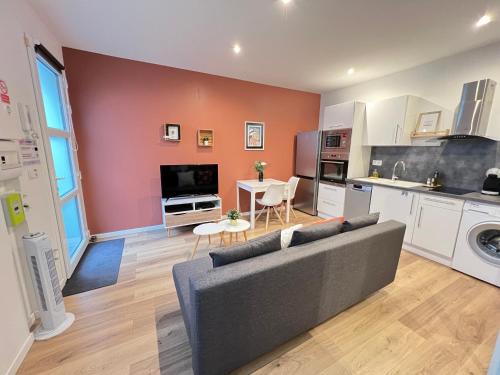 Le Rémois - Charmant T2 - Rénové - Parking - Cour privative - WIFI