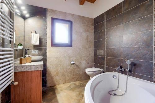 Koupelna v ubytování Villa La Boveda by Villa Plus