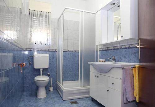 Koupelna v ubytování Apartments Ana