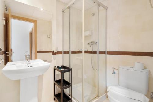 Kúpeľňa v ubytovaní Alamar apartment in La Cala de Mijas by Costarentals - Ref 38