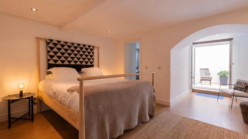 1BDR with Terrace in Alfama Centre by LovelyStay