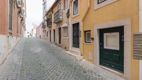 1BDR with Terrace in Alfama Centre by LovelyStay