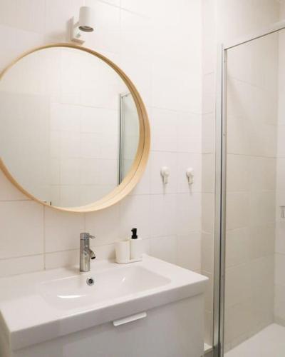 Ένα μπάνιο στο 1 bedroom apartment in Liège center - 2nd floor