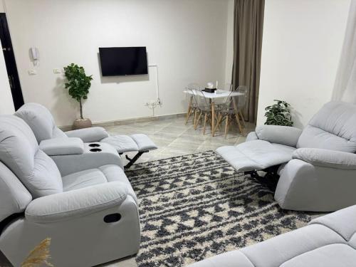 Luxury Apartment Dar Masr with Garden - New Cairo