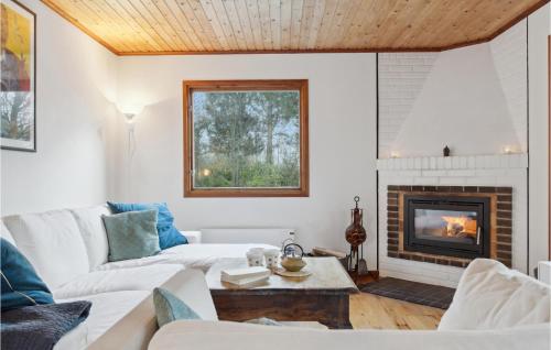 Χώρος καθιστικού στο 3 Bedroom Cozy Home In Gilleleje
