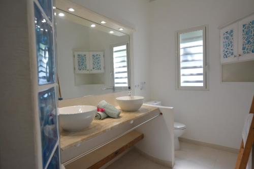 Koupelna v ubytování TIKO LODGE SXM