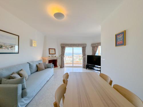 Spacious flat with breathtaking views #1930