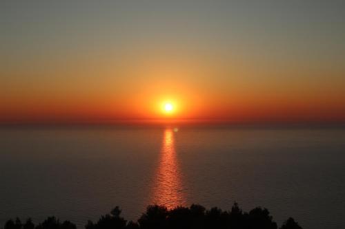 Gambar di galeri bagi Calma Suites Lefkada di Athanion