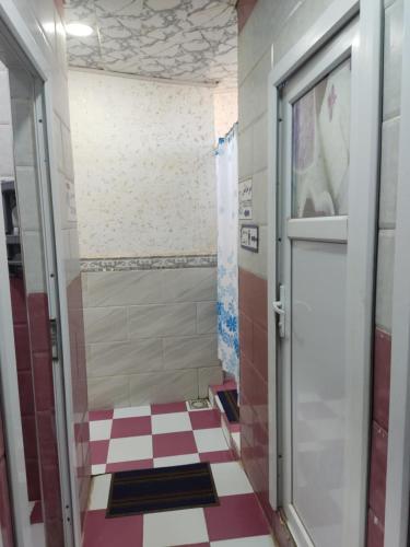 Bilik mandi di Mirana Mayotte Hostel 47