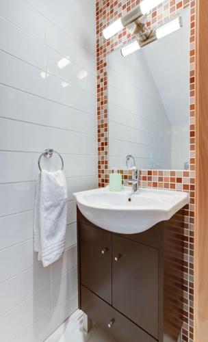 Carvoeiro Bay H - Modern townhouse very central